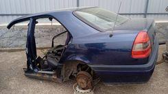 Стойка кузовная центральная левая BDH3NU Mercedes C W202 - Фото 1