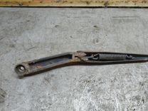 Щеткодержатель (поводок стеклоочистителя, дворник) ZUYN3Z Daewoo Leganza купить в магазине запчастей бу