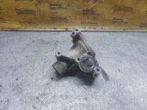 Корпус помпы 6E8I21 Peugeot 406 купить в магазине запчастей бу