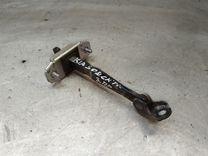 Ограничитель открывания двери задней UJW4UI Kia Sorento