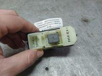 Кнопка стеклоподъемника переднего правого 100YAX Toyota Avensis Verso - Фото 4