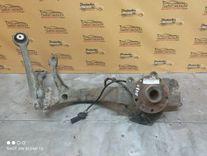 Кулак поворотный левый M4W4RN Audi A4