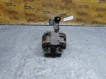 Подушка крепления двигателя H68V8X Volkswagen Golf