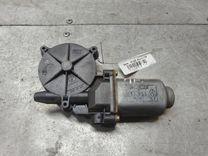 Моторчик стеклоподъемника задний правый 3WVNDD Renault Scenic купить с доставкой