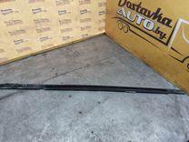 Молдинг стекла двери передней левой наружный L03DNC Citroen C8 купить в магазине запчастей бу