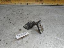 Петля двери задней правой HF7A17 Audi 100 купить