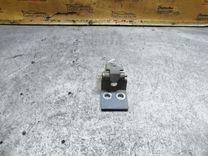 Петля двери передней левой HKUQH7 Peugeot 607 купить с доставкой