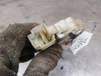 Замок двери задней правой 8AC6C1 купить в магазине запчастей бу