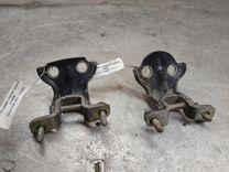 Петля двери задней правой 1I1DO0 Volvo V40 купить