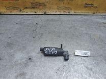 Насос (моторчик) омывателя стекла заднего C61F01 Mitsubishi Carisma