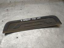 Накладка на порог JV3TC6 Kia Sorento - Фото 1