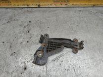 Кронштейн крепления бампера заднего P75Z22 Audi 100 купить