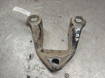 Кронштейн крепления балки подвески PN6UZ8 Opel Zafira