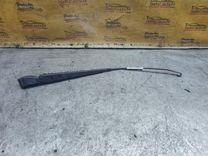 Щеткодержатель задний L1KA02 Toyota Corolla - Фото 3