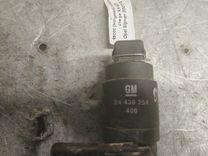 Насос (моторчик) омывателя стекла XK4P2P Opel Signum купить в магазине запчастей бу