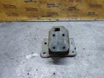 Кронштейн усилителя бампера переднего (Домик) J943O9 Toyota Corolla Verso