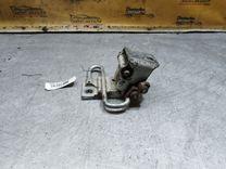 Петля двери задней левой E19KCH Volkswagen Passat