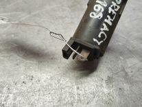 Насос (моторчик) омывателя стекла 1BRZNX Mazda Premacy - Фото 4