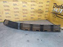 Заглушка (решетка) в бампер передний YLYJK8 Volkswagen Passat