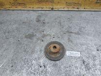 Опора амортизатора верхняя (чашка) UDH3NE Volkswagen Passat