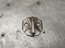 Ответная часть (скоба) замка двери 7MP720 Ford Fusion