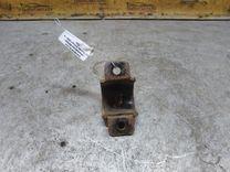 Крепление втулки стабилизатора 5GOQD1 Ford Tourneo Connect купить в магазине запчастей бу