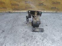 Подушка крепления КПП Q1MT4H Toyota Corolla - Фото 6