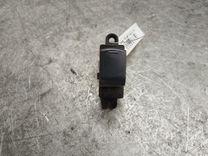 Кнопка стеклоподъемника переднего правого N7R8H6 Nissan Micra