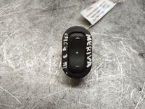 Кнопка стеклоподъемника заднего правого J2470X Opel Meriva