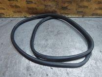 Уплотнитель двери передней правой OLWHTX Volkswagen Jetta - Фото 1