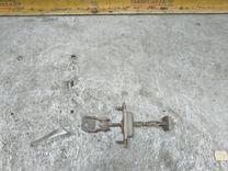 Ограничитель открывания двери задней 7FE1SM Mazda 626 - Фото 4