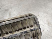 Решетка вентиляции кузова K131DA Volkswagen Passat купить в магазине запчастей бу