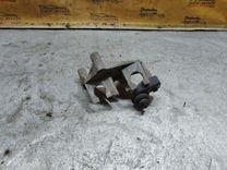 Кронштейн крепления троса КПП 6L9BK8 Honda Accord купить