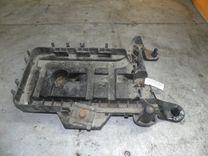 Полка аккумулятора 23L25X Volkswagen Touran - Фото 1