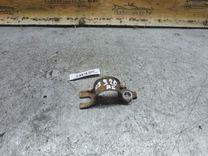 Крепление втулки стабилизатора 12TYVZ Mazda Xedos 6 - Фото 1