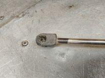 Амортизатор крышки багажника (3-5 двери) 97XMLM Volkswagen Passat - Фото 3