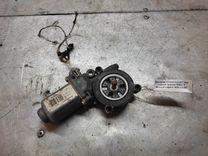 Моторчик стеклоподъемника задний правый 5M660N Renault Laguna