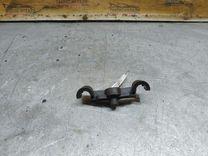 Скоба (кронштейн) крепления форсунки S032PJ Audi 80 купить