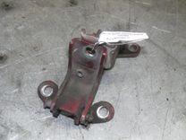 Петля двери задней правой V8T08P Ford Mondeo