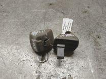 Крепление (крючок) солнцезащитного козырька 80H663 Ford Mondeo