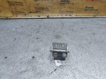 Петля крышки багажника FZN54H Ford Mondeo купить в магазине запчастей бу