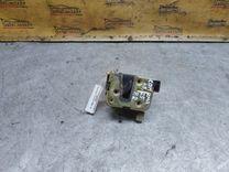 Замок двери передней правой PSV0S3 Mitsubishi Carisma купить