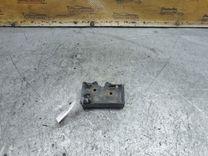 Замок двери передней правой 1NSD0T Audi 80 - Фото 3