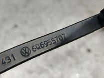 Щеткодержатель задний KT7F8G Volkswagen Polo - Фото 4