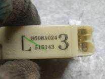 Кнопка стеклоподъемника заднего левого Z11P43 Mitsubishi Grandis купить в магазине запчастей бу