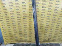 Накладка на порог UM0VPB Toyota Avensis undefined