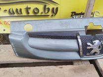 Решетка радиатора 498SKL Peugeot Partner купить