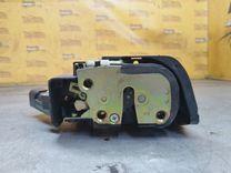 Замок двери задней левой 0DE6WJ Toyota Avensis Verso