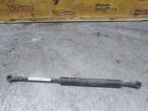 Амортизатор крышки багажника (3-5 двери) D3LTB0 Volvo S40 купить в магазине запчастей бу