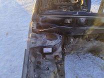 Стакан лонжерона правый 8HHR7T Toyota Avensis купить